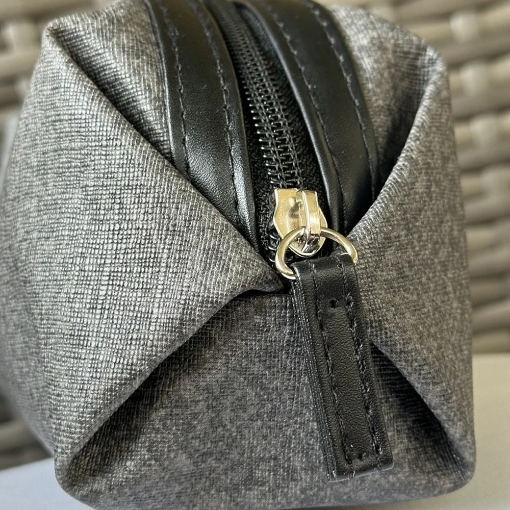 TUMI for Delta Small Toiletries Cosmetic Travel Kit Bag Black Trim  Grey Black